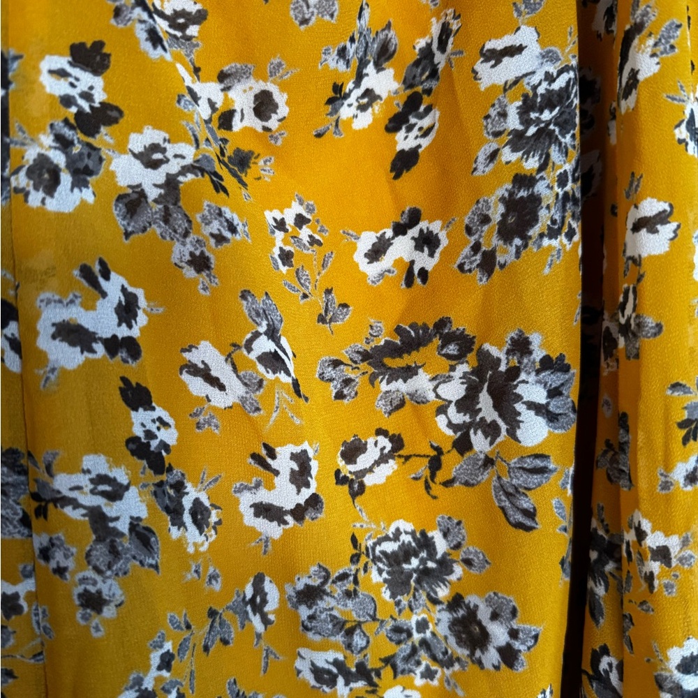 Torrid Knee Length Floral Cold Shoulder Yellow Dress Size 2 (18/20) - Picture 2 of 5